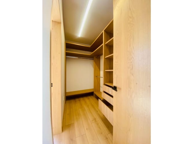 Casa de 4 alcobas en venta en Llano Grande, Rionegro, 390 m² · foto 23 de 24