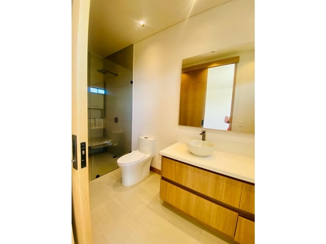Casa de 4 alcobas en venta en Llano Grande, Rionegro, 390 m² · foto 24 de 24