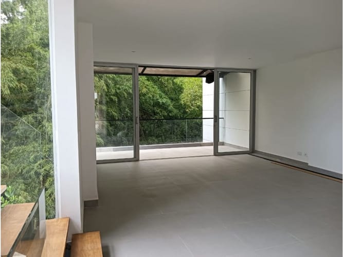 Casa de 3 alcobas en venta en El Esmeraldal, Envigado, 323 m² · foto 21 de 24