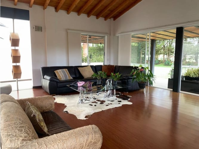 Casa de 3 alcobas en venta en Llano Grande, Rionegro, 320 m² · foto 11 de 24