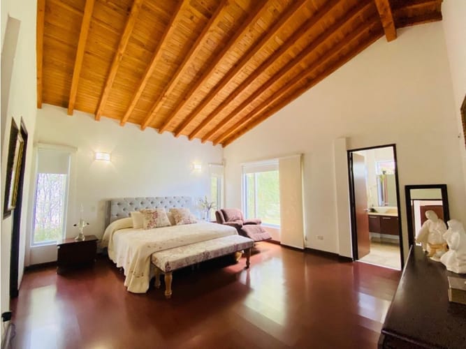 Casa de 3 alcobas en venta en Llano Grande, Rionegro, 320 m² · foto 19 de 24