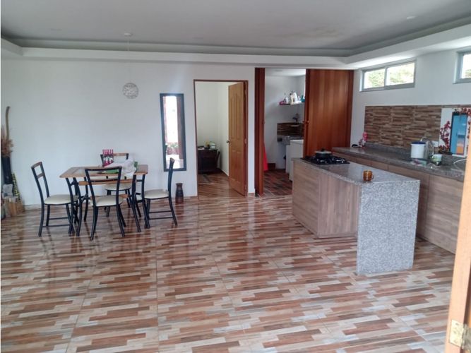 Casa de 4 alcobas en venta en El Carmen De Viboral, El Carmen de Viboral, 260 m² · foto 6 de 16