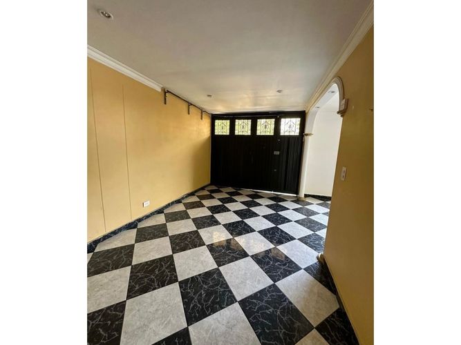 Casa de 5 alcobas en venta en El Porvenir, Rionegro, 120 m² · foto 3 de 12