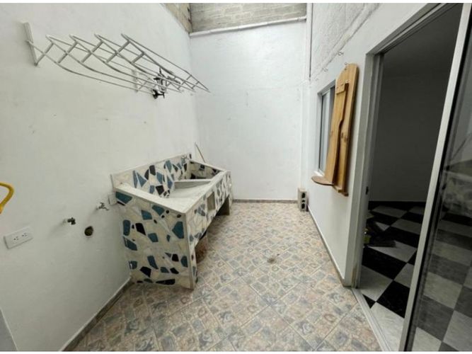 Casa de 5 alcobas en venta en El Porvenir, Rionegro, 120 m² · foto 11 de 12