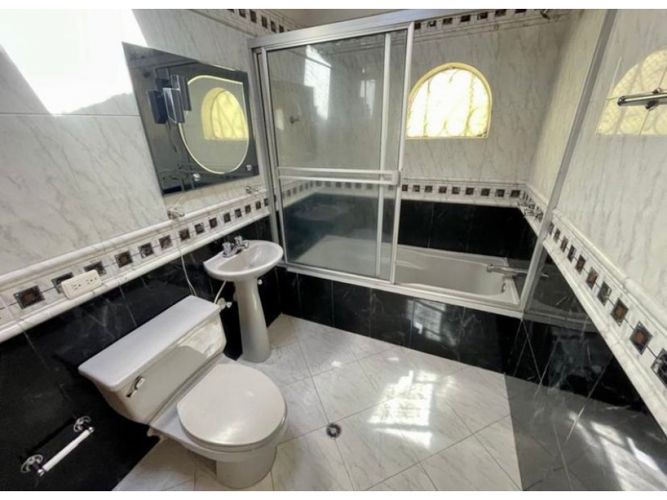 Casa de 5 alcobas en venta en El Porvenir, Rionegro, 120 m² · foto 12 de 12