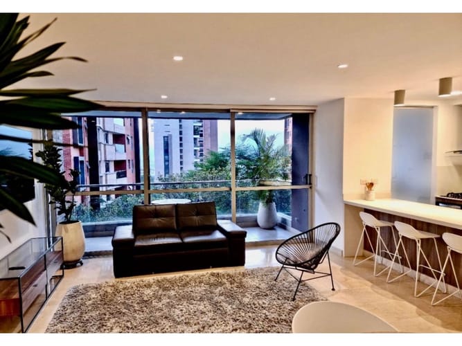 Apartamento de 3 alcobas en venta en Lalinde, Medellín, 150 m² · foto 3 de 20