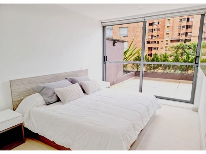Apartamento de 3 alcobas en venta en Lalinde, Medellín, 150 m² · foto 5 de 20