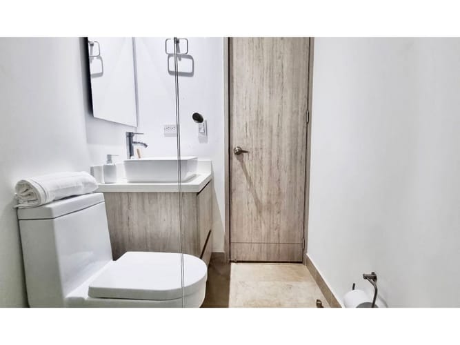 Apartamento de 3 alcobas en venta en Lalinde, Medellín, 150 m² · foto 10 de 20