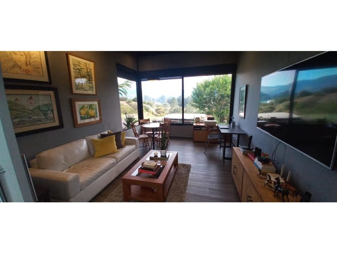 Casa de 3 alcobas en venta en Guamito, La Ceja, 326 m² · foto 1 de 11
