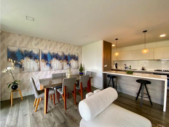 Apartamento de 3 alcobas en venta en Los Balsos, Medellín, 156 m² · foto 4 de 19