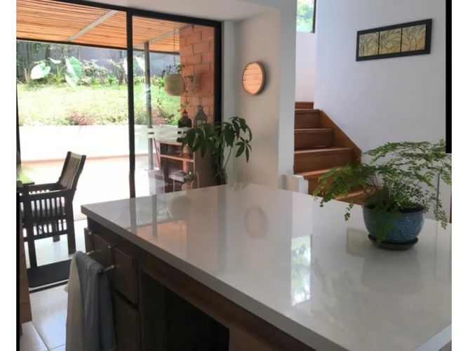 Casa de 3 alcobas en venta en Cuatro Esquinas, Rionegro, 170 m² · foto 4 de 6