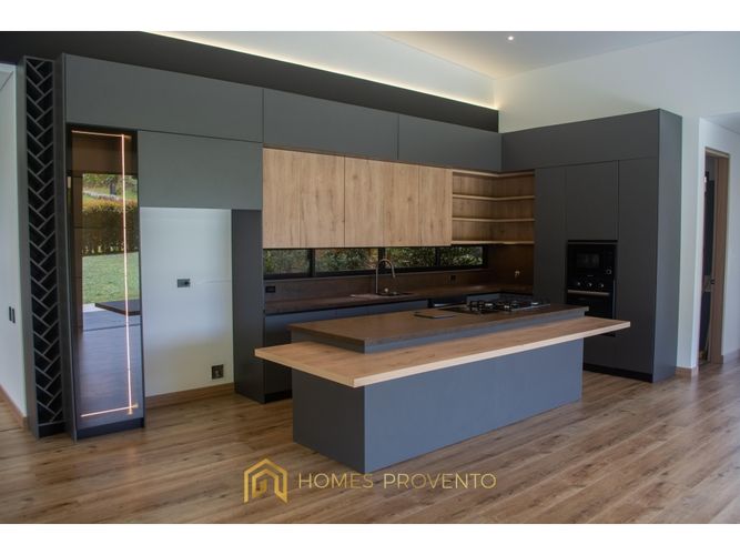 Casa de 4 alcobas en venta en Llano Grande, Rionegro, 400 m² · foto 7 de 24