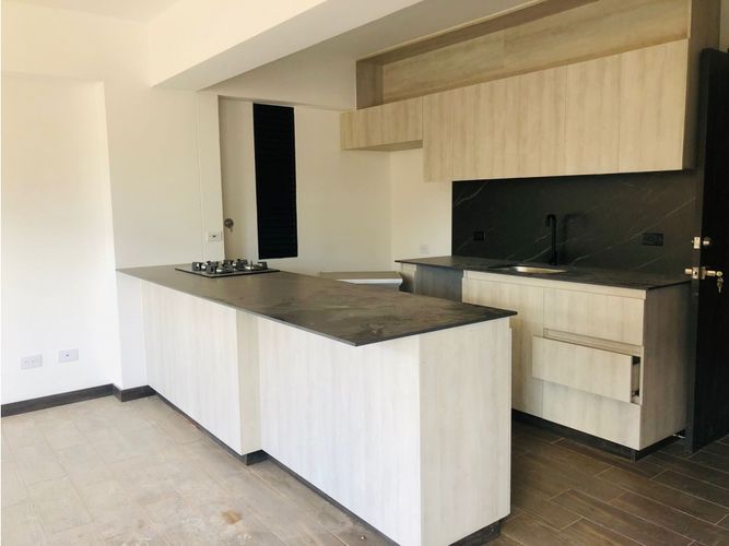 Apartamento de 2 alcobas en venta en El Retiro, 80 m² · foto 2 de 10