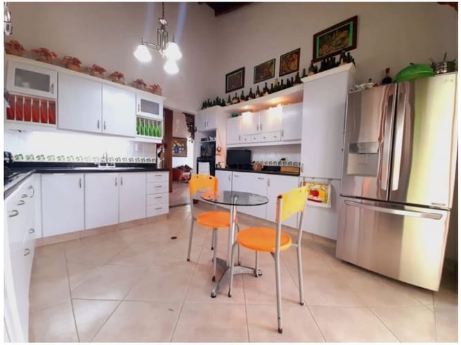 Casa de 4 alcobas en venta en Altos Del Escobero, Medellín, 520 m² · foto 5 de 24