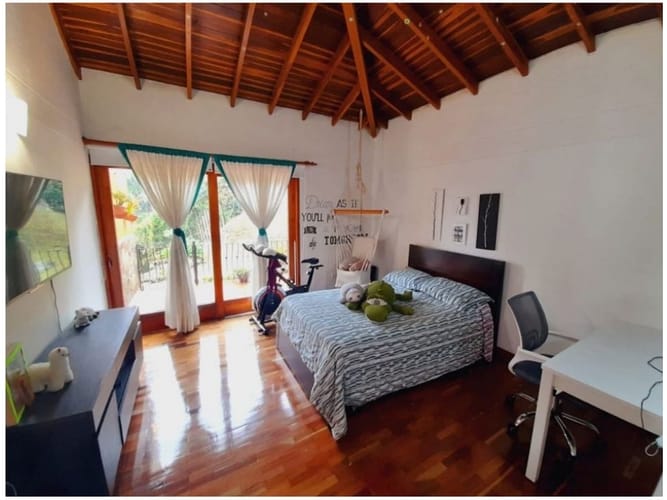Casa de 4 alcobas en venta en Altos Del Escobero, Medellín, 520 m² · foto 8 de 24
