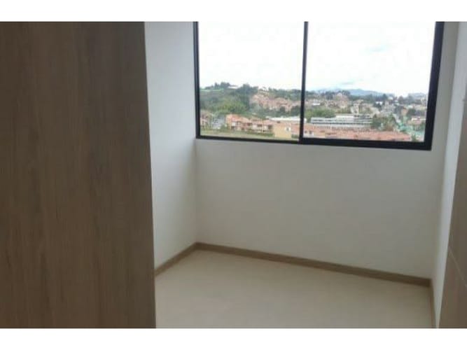 Apartamento de 2 alcobas en venta en Barro Blanco, Rionegro, 67 m² · foto 5 de 12