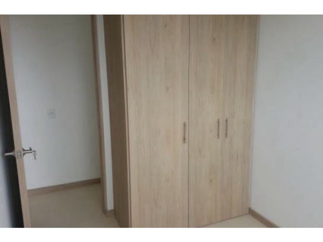 Apartamento de 2 alcobas en venta en Barro Blanco, Rionegro, 67 m² · foto 6 de 12