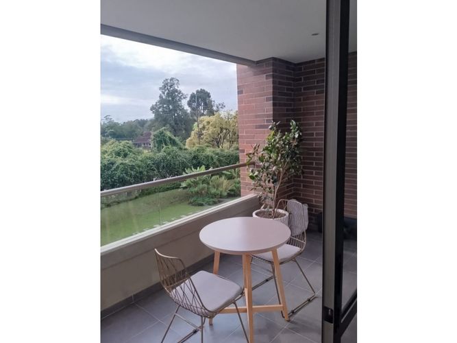 Apartamento de 1 alcoba en venta en Llano Grande, Rionegro, 60 m² · foto 2 de 12