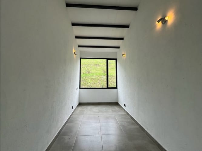 Casa de 4 alcobas en venta en Llano Grande, Rionegro, 264 m² · foto 6 de 13