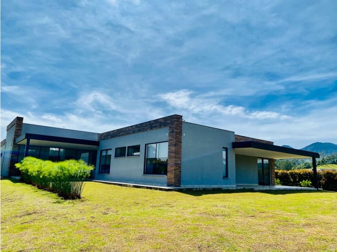 Casa de 4 alcobas en venta en Quirama, El Carmen de Viboral, 536 m² · foto 7 de 24