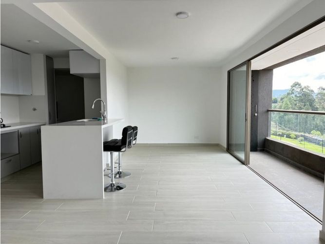 Apartamento de 2 alcobas en venta en San Antonio De Pereira, Rionegro, 80 m² · foto 2 de 10