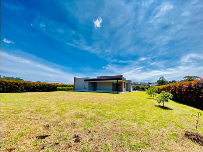 Casa de 4 alcobas en venta en Quirama, El Carmen de Viboral, 536 m² · foto 10 de 24