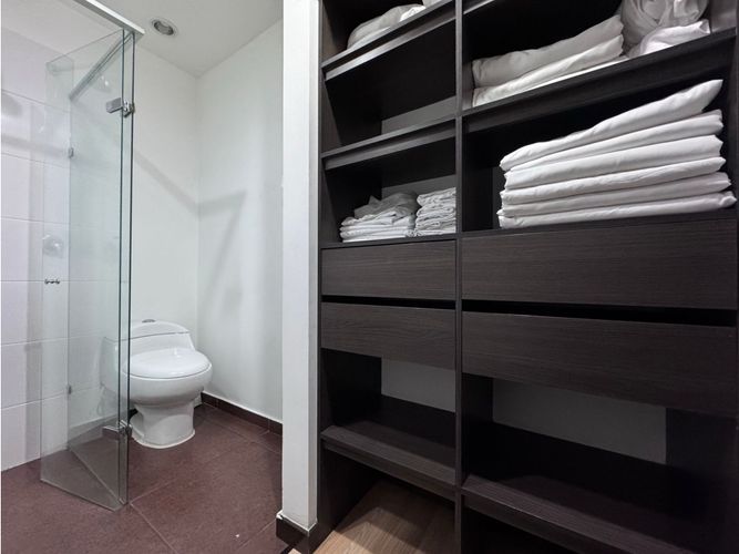 Apartamento en venta en El Poblado, Medellín · foto 16 de 22