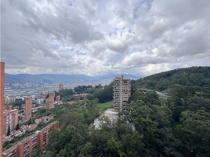 Apartamento en venta en El Poblado, Medellín · foto 17 de 22