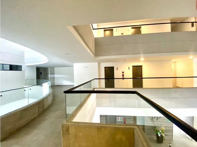 Apartamento de 1 alcoba en venta en El Poblado, Medellín, 89 m² · foto 6 de 24