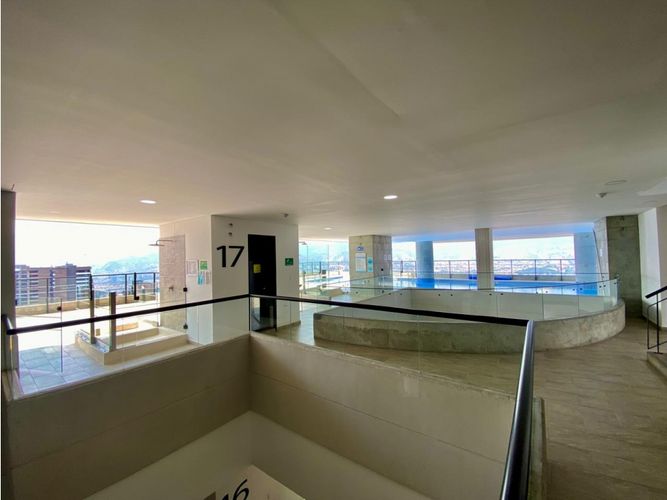 Apartamento de 1 alcoba en venta en El Poblado, Medellín, 89 m² · foto 8 de 24