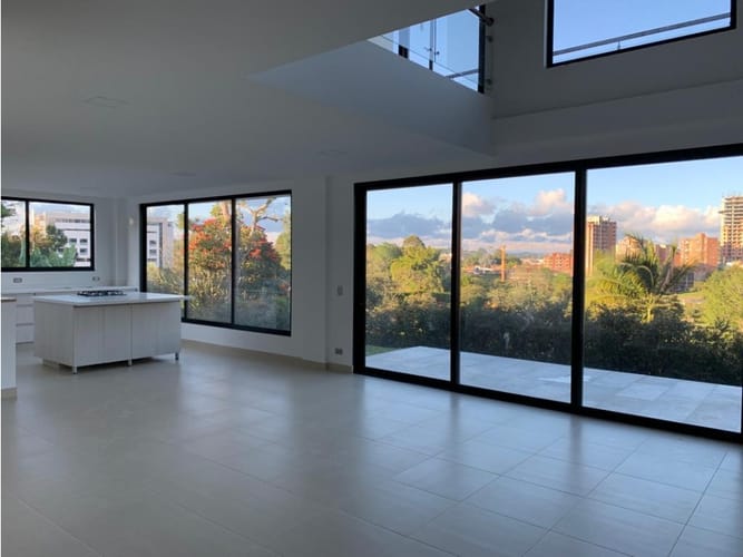 Casa de 4 alcobas en venta en San Antonio De Pereira, Rionegro, 350 m² · foto 4 de 11