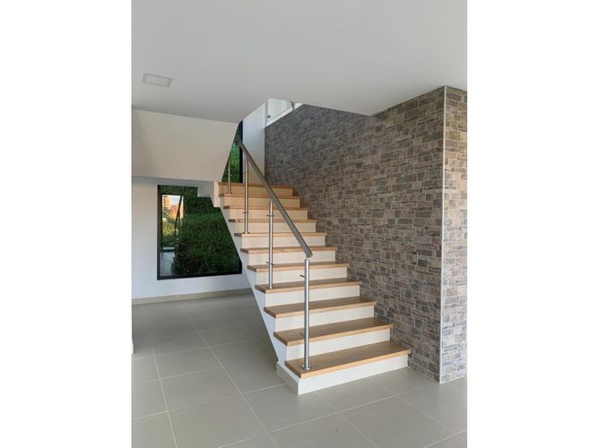 Casa de 4 alcobas en venta en San Antonio De Pereira, Rionegro, 350 m² · foto 7 de 11