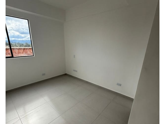 Apartamento de 2 alcobas en venta en Barro Blanco, Rionegro, 108 m² · foto 8 de 13