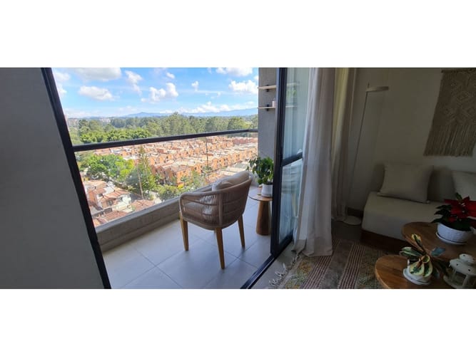 Apartamento de 3 alcobas en venta en Barro Blanco, Rionegro, 79 m² · foto 2 de 16