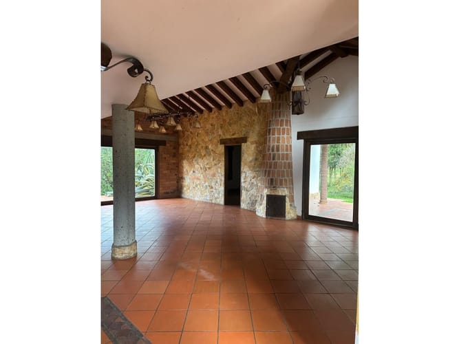 Casa de 3 alcobas en venta en Llano Grande, Rionegro, 350 m² · foto 4 de 15