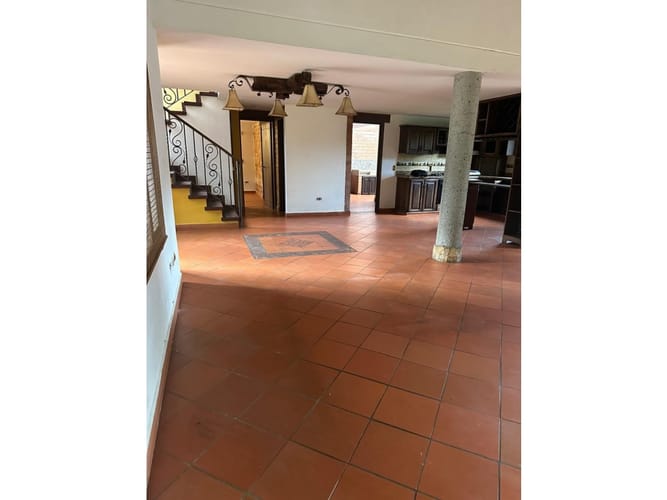Casa de 3 alcobas en venta en Llano Grande, Rionegro, 350 m² · foto 7 de 15