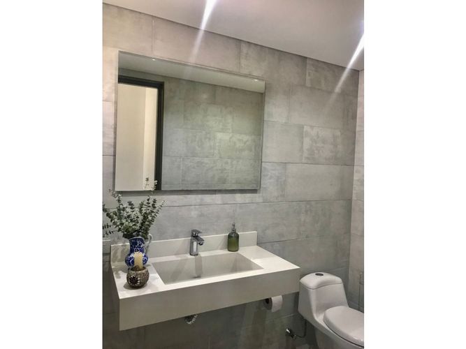 Casa de 2 alcobas en venta en Aeropuerto, Rionegro, 230 m² · foto 2 de 13