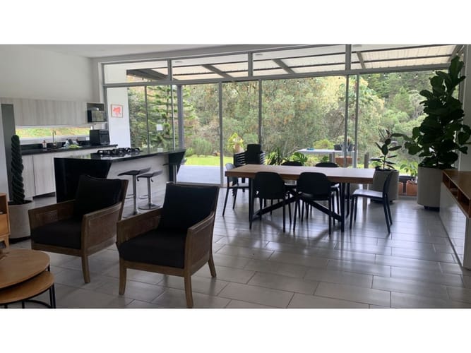 Casa de 2 alcobas en venta en Aeropuerto, Rionegro, 230 m² · foto 5 de 13
