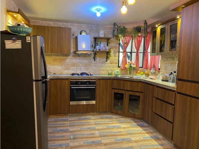 Casa de 6 alcobas en venta en El Zango, Guarne, 270 m² · foto 6 de 24
