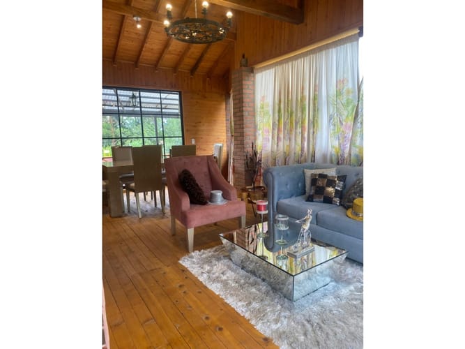 Casa de 6 alcobas en venta en El Zango, Guarne, 270 m² · foto 7 de 24