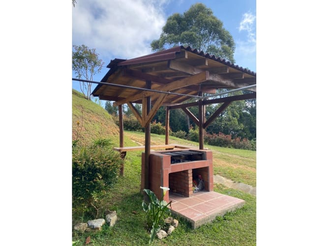 Casa de 6 alcobas en venta en El Zango, Guarne, 270 m² · foto 11 de 24