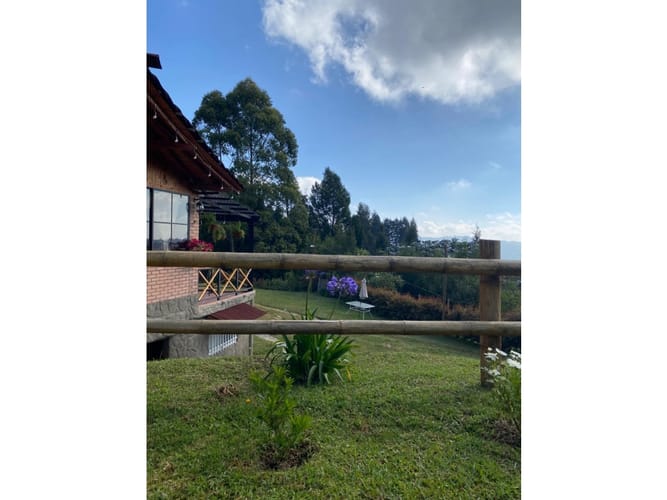Casa de 6 alcobas en venta en El Zango, Guarne, 270 m² · foto 18 de 24