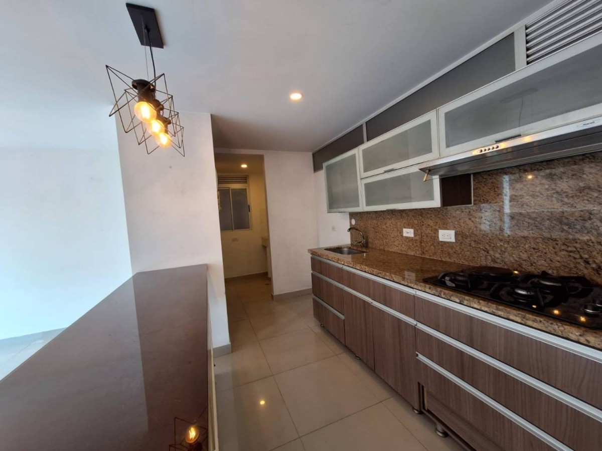 Apartamento en arriendo en Las Lomitas, Sabaneta · foto 2 de 17