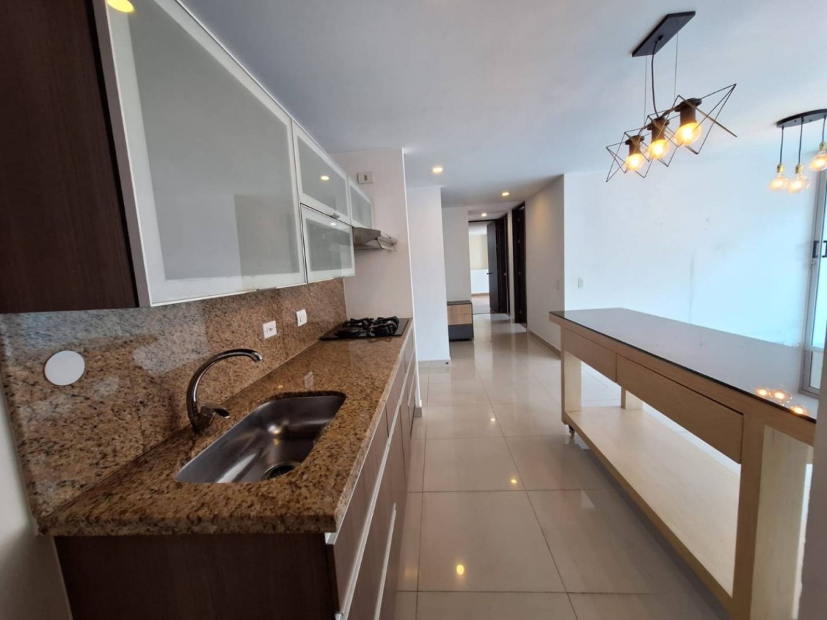 Apartamento en arriendo en Las Lomitas, Sabaneta · foto 4 de 17
