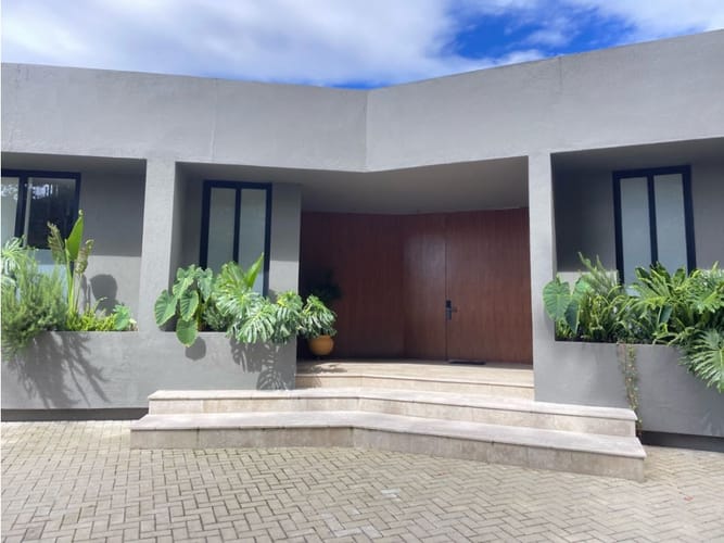Casa de 3 alcobas en venta en Pantanillo, El Retiro, 533 m² · foto 2 de 10