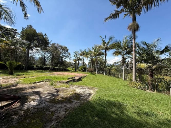 Casa de 3 alcobas en venta en Centro, Rionegro, 140 m² · foto 18 de 21