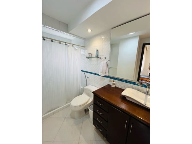 Apartamento de 4 alcobas en venta en El Poblado, Medellín, 450 m² · foto 17 de 24