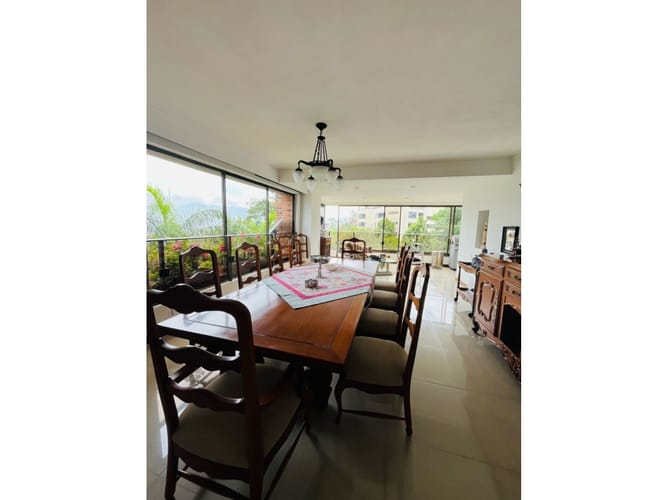 Apartamento de 4 alcobas en venta en El Poblado, Medellín, 450 m² · foto 21 de 24