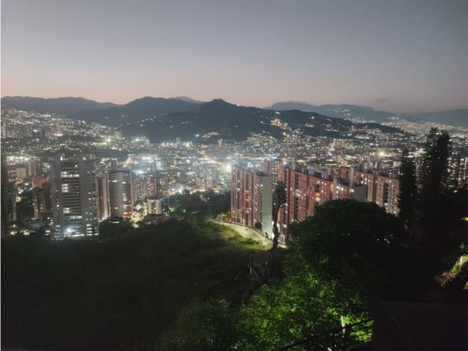 Casa de 4 alcobas en venta en San Joaquin, Medellín, 570 m² · foto 4 de 24