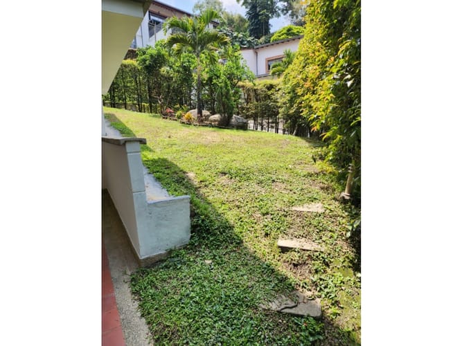 Casa de 5 alcobas en venta en El Chocho, Envigado, 280 m² · foto 4 de 24